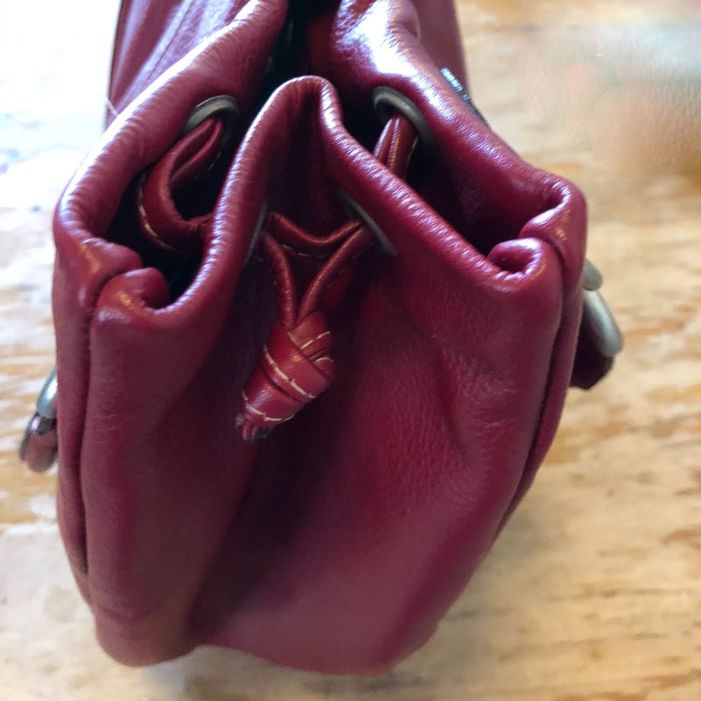 Amazing Red Leather Bag - Picture 3 of 6